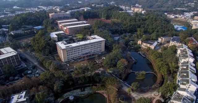 四川四川省西南交通大學峨眉校區（水控機）